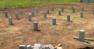 Фундамент на забивных жб сваях под ключ в Соль-илецке - фундамент из забивных железобетонных свай цена от 3213 руб/м2